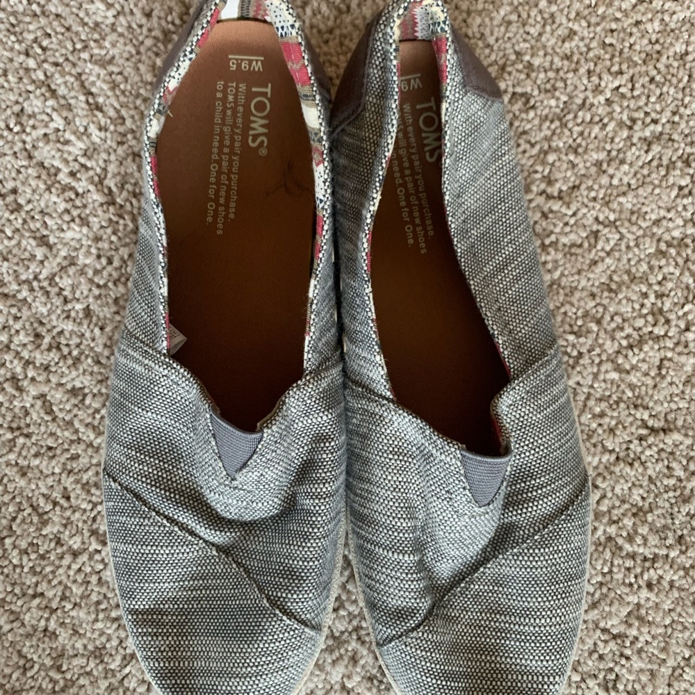 Women’s Toms Shoes